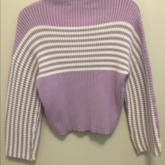 Lavender high neck sweater - Picture 2 of 5